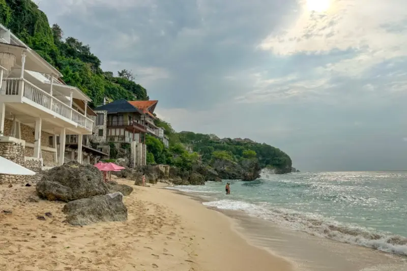Bingin Beach