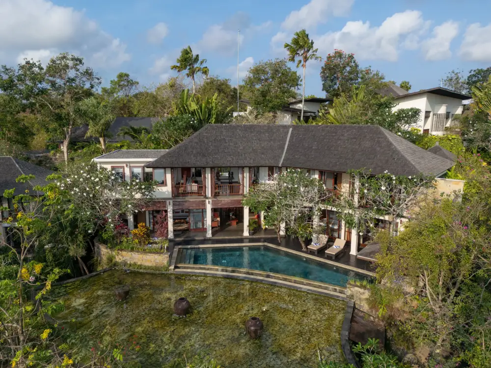 Villa Ambiente — Aerial view of the villa, pool and pond