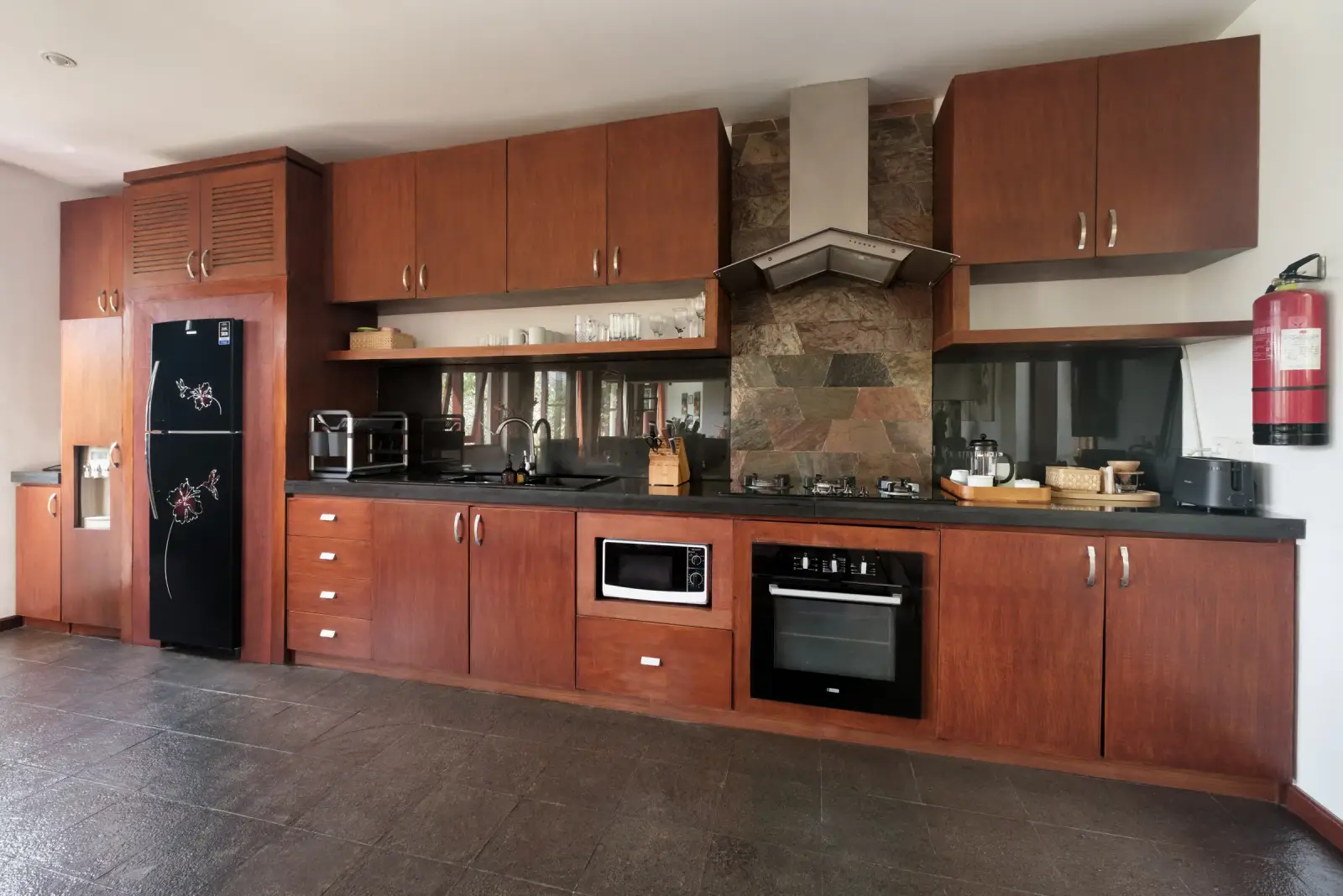 Villa Ambiente — Fully equipped kitchen