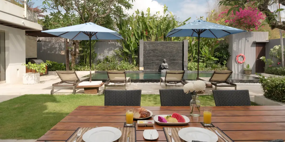 Villa Camellia — Breakfast by the pool